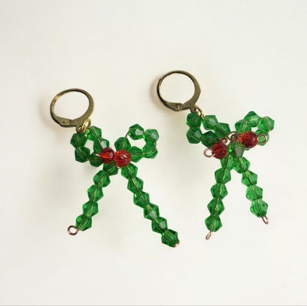  18K Gold Plated Bow Faceted Bicone Green Red Huggie Earring